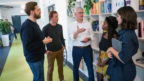 Tim Cook Apple’ın fiyat politikası hakkında konuştu