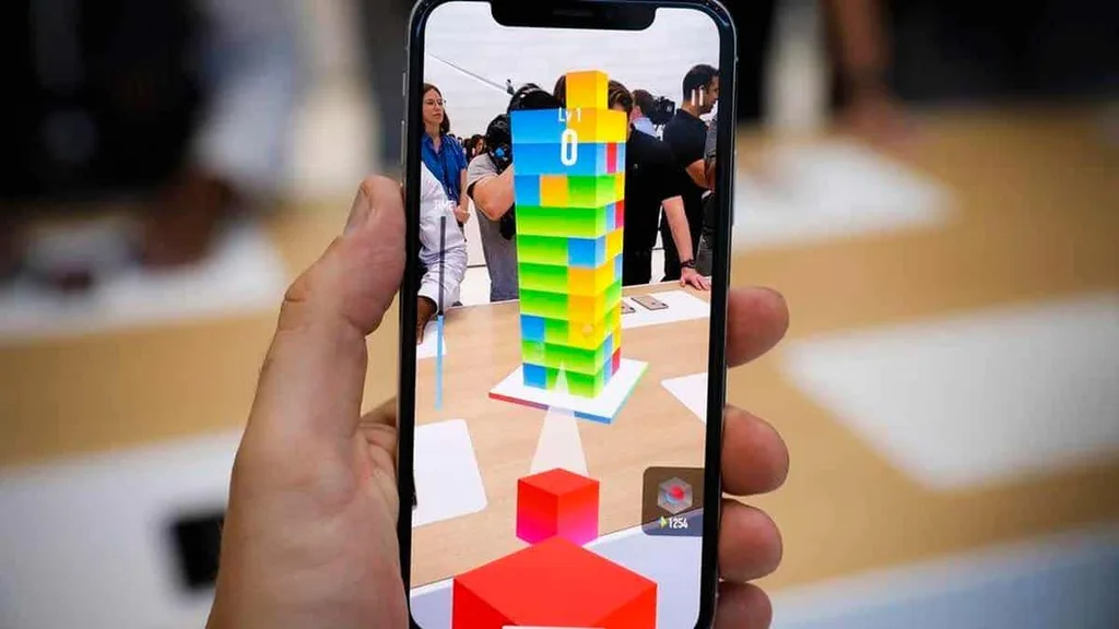 Apple artırılmış gerçeklik başlığı için tecrübeli bir iş ortağıyla çalışıyor
