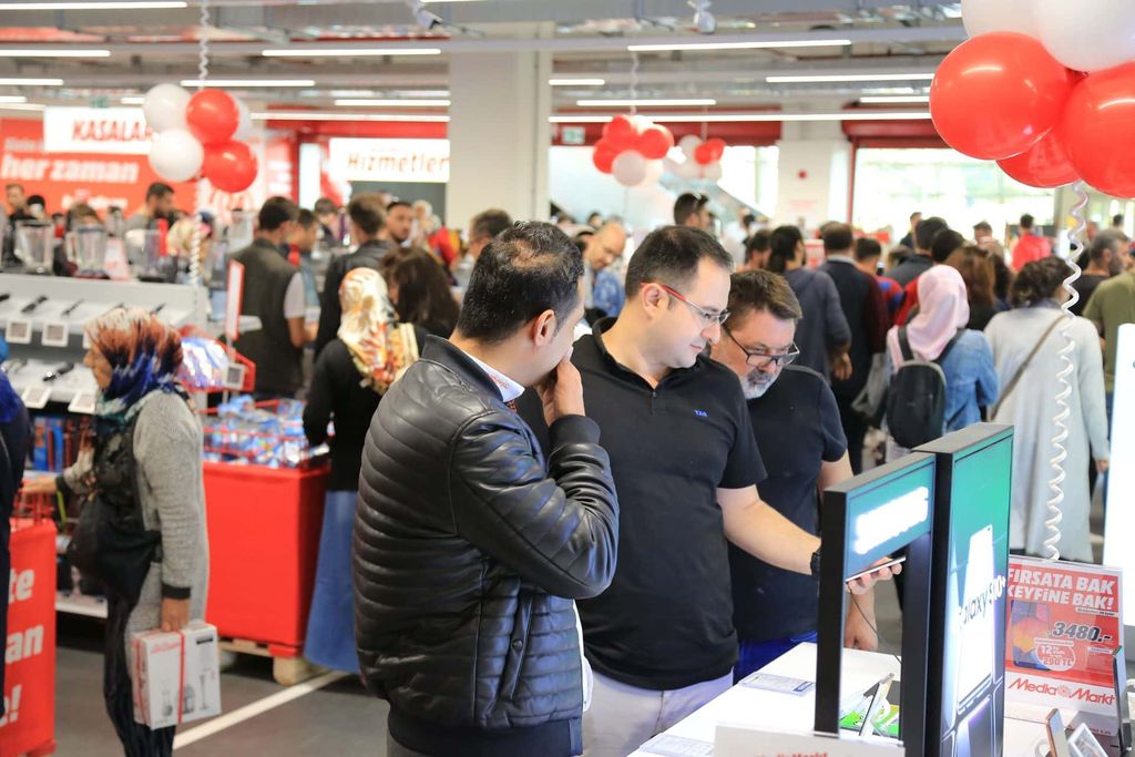 mediamarkt şahane cuma