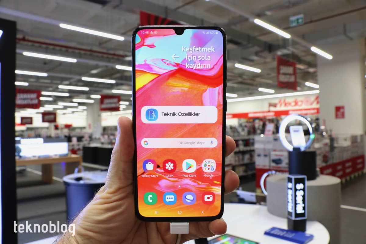 samsung galaxy a70