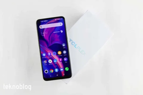 Video: TCL Plex Kutusundan Çıkıyor