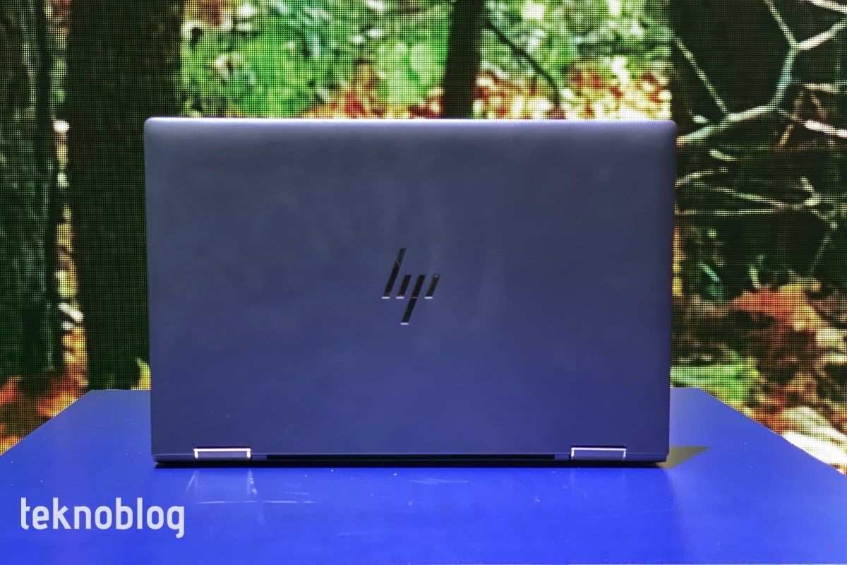 HP Elite Dragonfly Ön İnceleme: Tüm gününü dışarıda geçirenler için