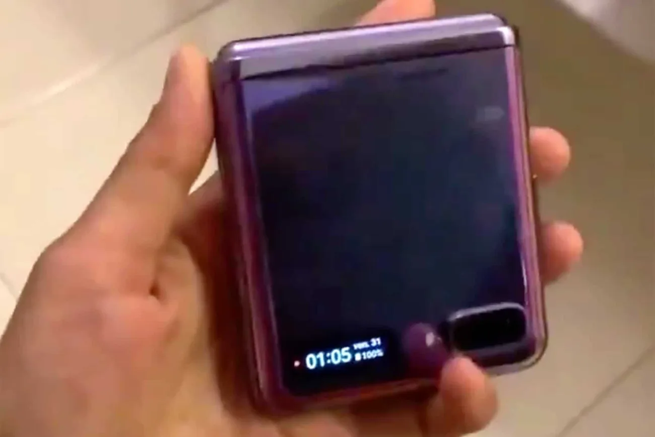 Samsung’un yeni katlanabilir telefonu Galaxy Z Flip çalışırken görüntülendi