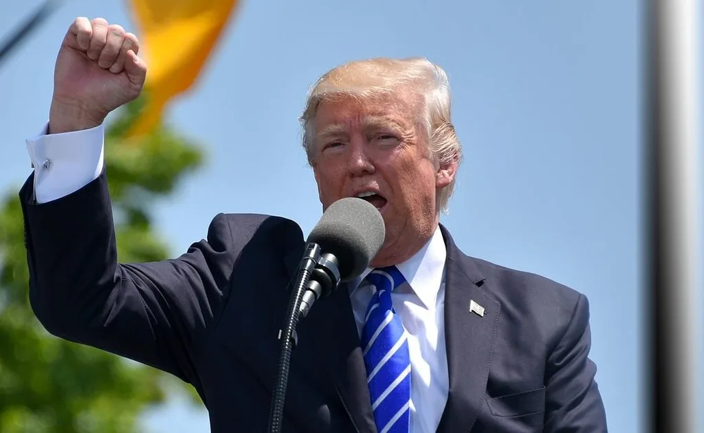 Donald Trump TikTok’a satış için 15 Eylül’e kadar süre verdi