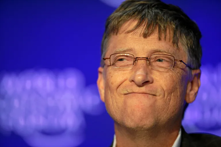 Bill Gates yapay zekâ konusunda uyardı ve en büyük tehlikeyi açıkladı