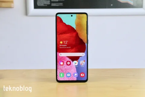Akıllı telefon pazarında zirvenin sahipleri değişmedi