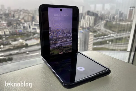 Samsung’un mobil cihaz birimi katlanabilir ekran üretmeyi planlıyor