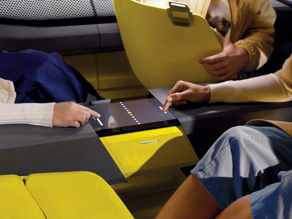 Renault Morphoz: Uzun yolculuklar için gerçekten uzayan elektrikli otomobil konsepti