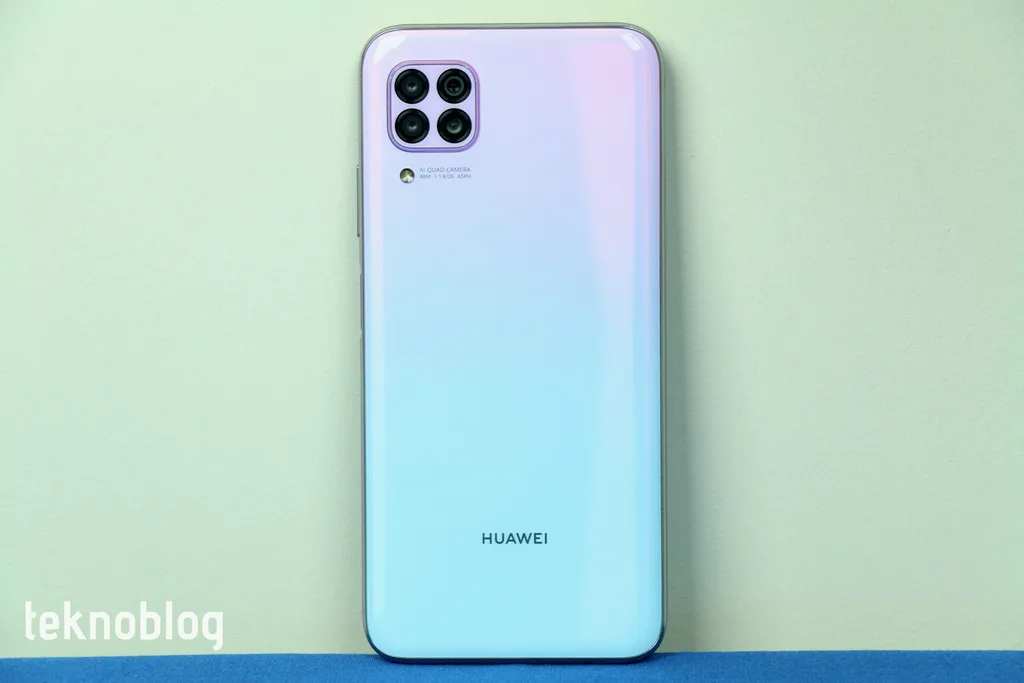 Huawei P40 lite satın alanlar için Freelace kablosuz kulaklık fırsatı