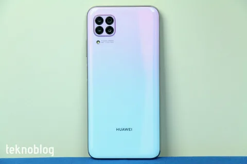 Huawei P40 lite satın alanlar için Freelace kablosuz kulaklık fırsatı