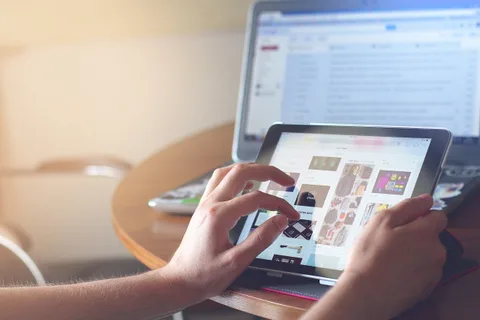 81 milyon cep telefonu abonesine 1 GB hediye internet geliyor