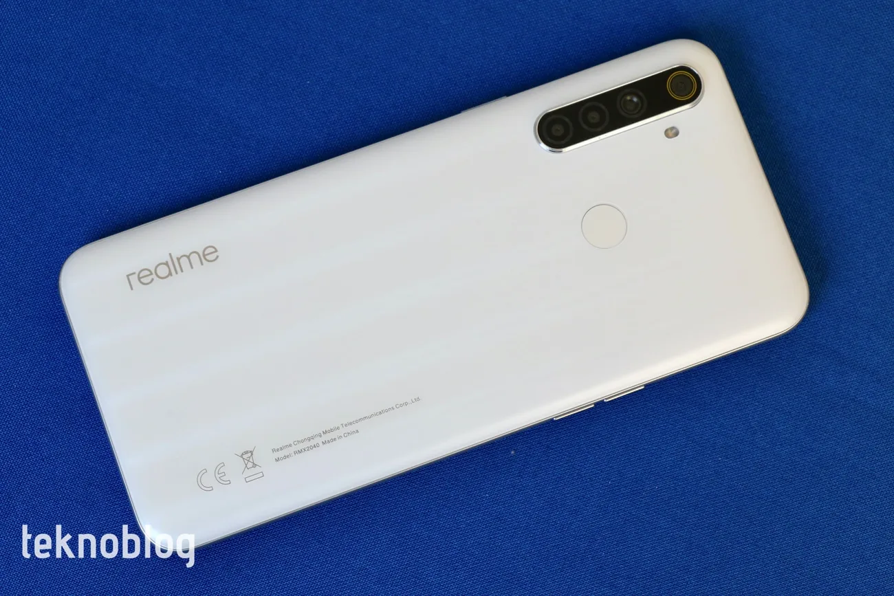 Realme’den yüksek pil kapasiteli yeni telefon geliyor
