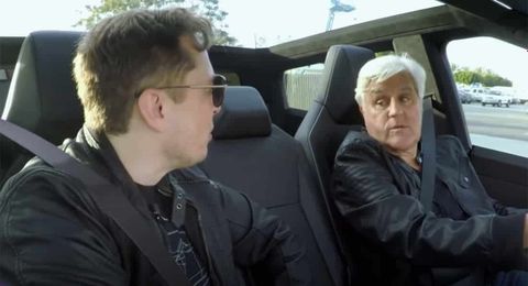 Elon Musk ve Jay Leno Cybertruck ile The Boring Company tünelinden geçti