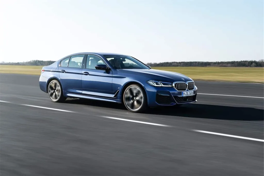 Yeni BMW 5 Serisi ve 6 Serisi Gran Turismo tanıtıldı
