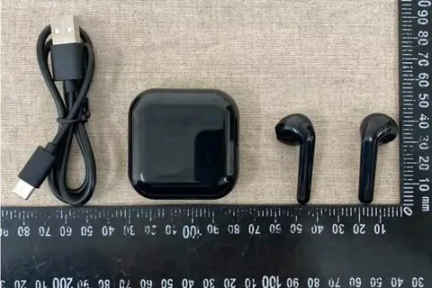 HTC U Ear ile AirPods görünümlü yeni bir kulaklık geliyor