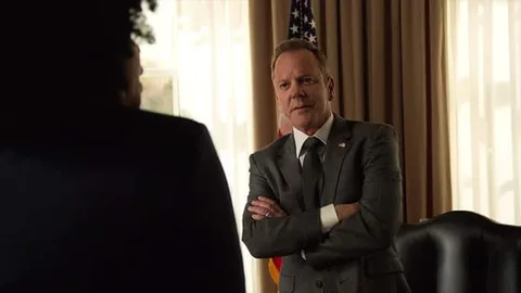 Netflix Designated Survivor dizisinin bir bölümünü Türkiye’de yayından kaldırdı