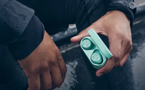 Bang & Olufsen Beoplay E8 Sport ile sporculara daha dayanıklı deneyim sunacak