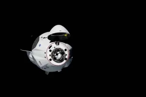 SpaceX yeni özel uzay yolculuğunun detaylarını açıkladı