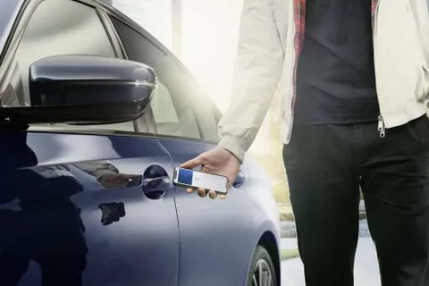 Apple CarKey özelliğinin kapsamını genişletiyor
