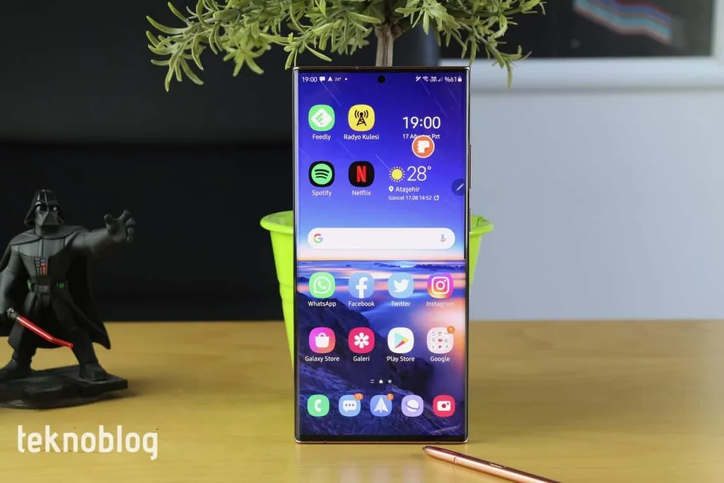 Samsung şubat ayındaki Galaxy S22 tanıtımını doğruladı, Note serisinin sonu geliyor