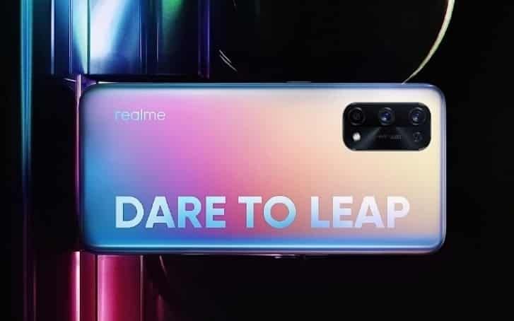 Realme X7 fotoğrafları sıra dışı tasarım tercihini gösteriyor