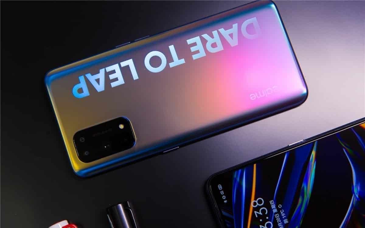 Realme X7 fotoğrafları sıra dışı tasarım tercihini gösteriyor