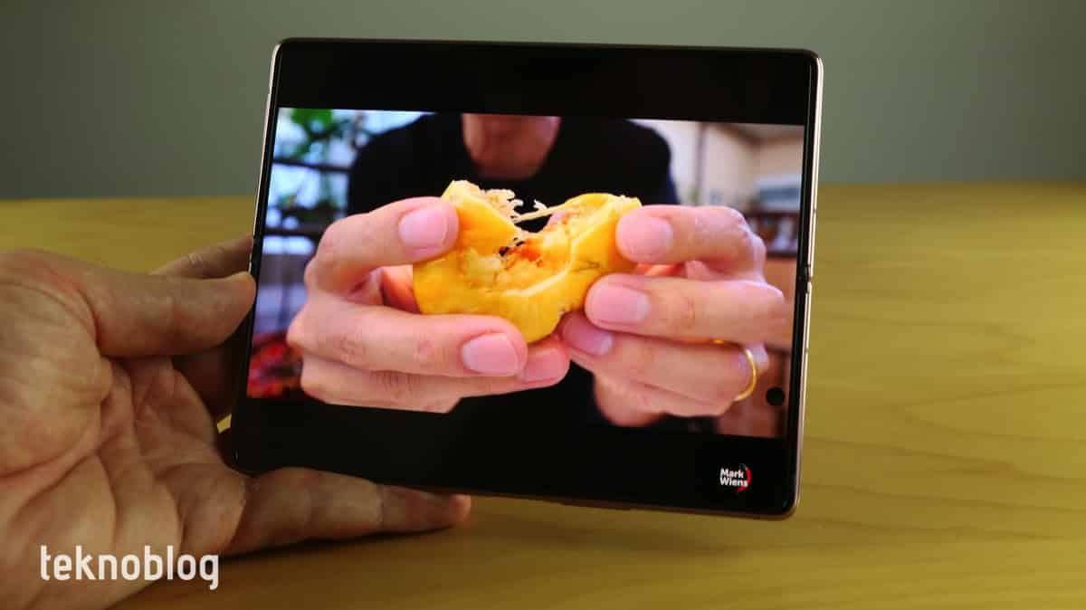 Samsung Galaxy Z Fold 2 İncelemesi