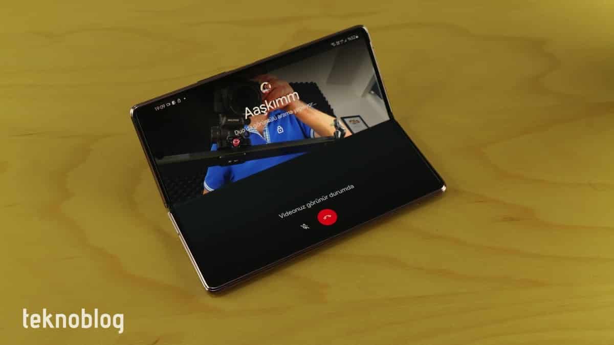 Samsung Galaxy Z Fold 2 İncelemesi