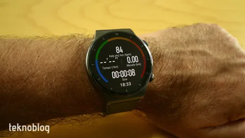 Huawei Watch GT 2 Pro; tarzından ödün vermeyen babalar için uygun seçim