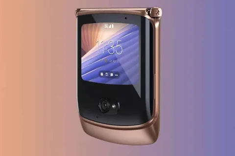 Motorola Razr 2’nin yeni renk seçeneği görüldü