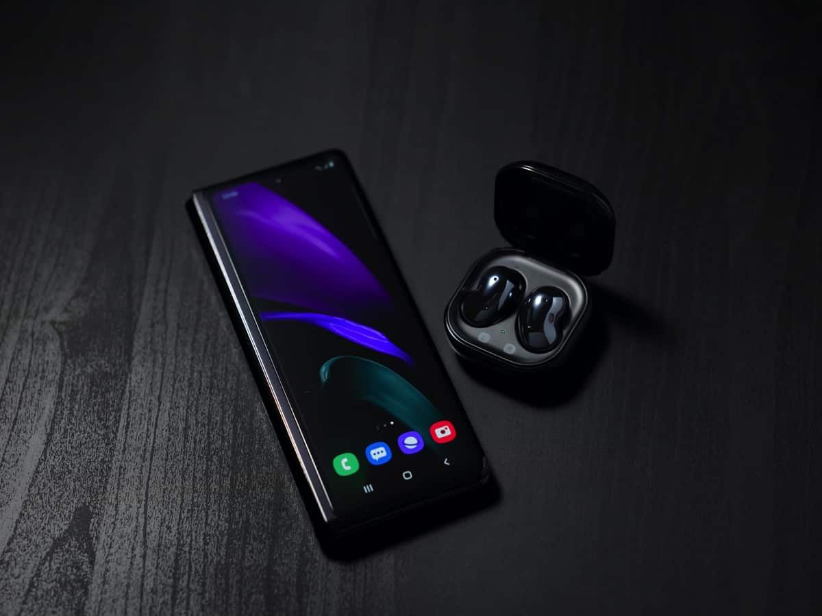 Samsung Galaxy Z Fold 2 ile ilgili tüm detaylar paylaşıldı [Video]