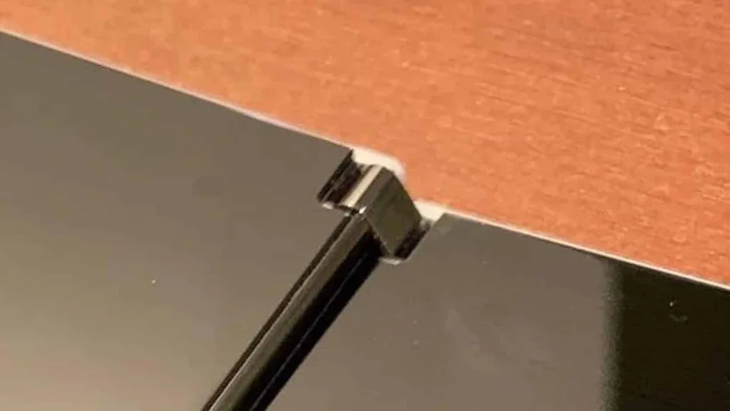 Microsoft Surface Duo için dayanıklılık şikayetleri gündeme gelmeye başladı