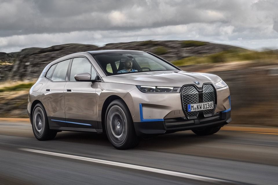 bmw ix carplay