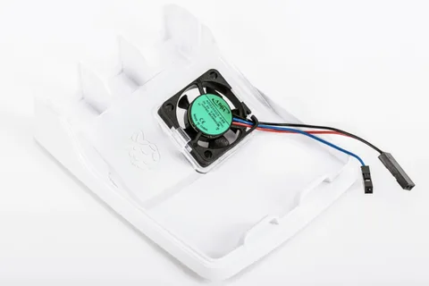 Raspberry Pi 4’ü daha serin tutacak resmi fan kılıfı çıktı – Video
