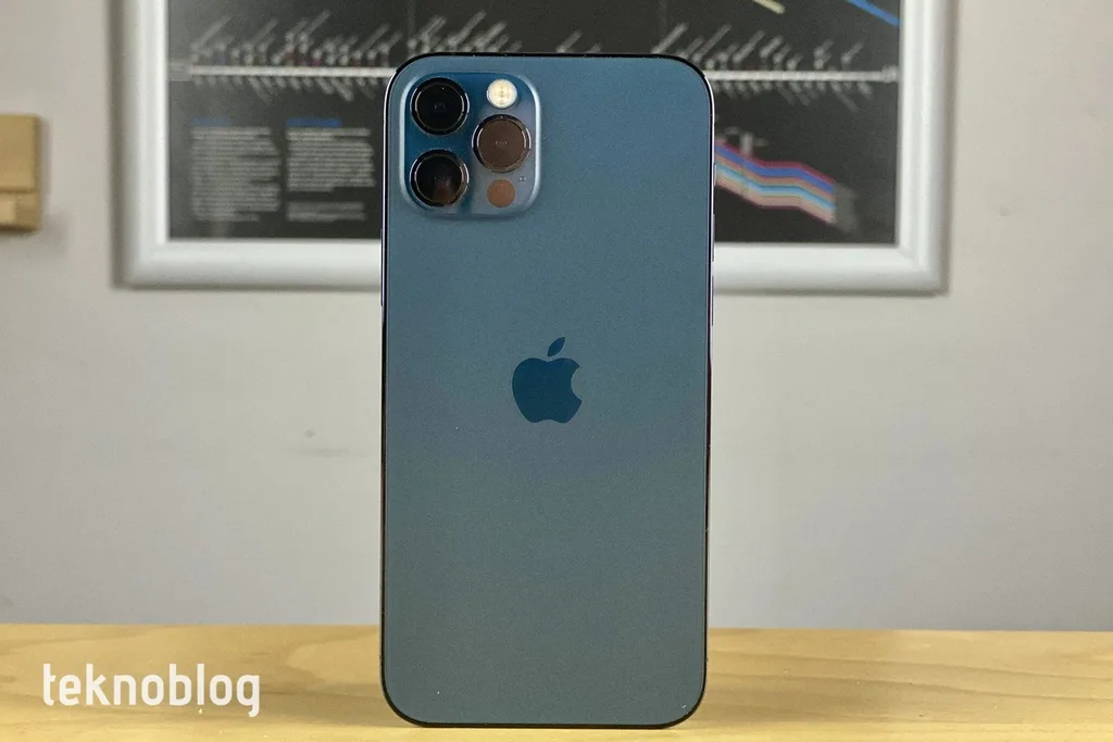Apple çeyrek gelirleri tarihinde ilk kez 100 milyar doları geçti