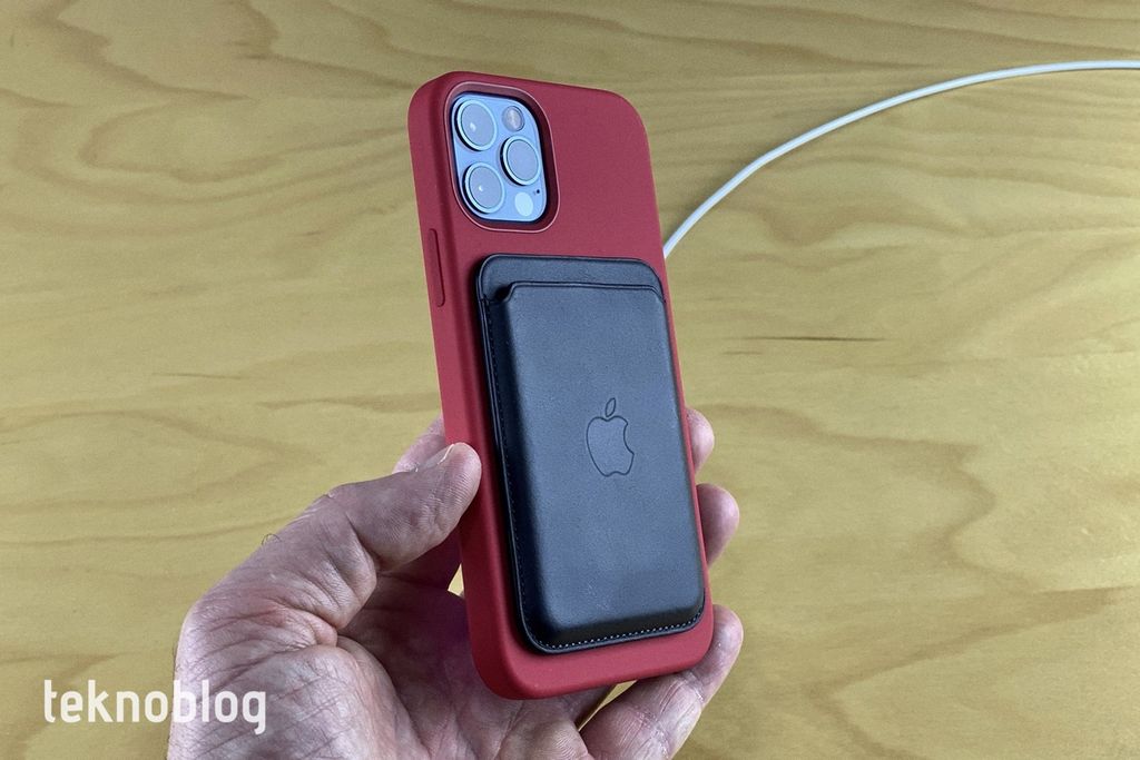 iphone 12 magsafe kılıf