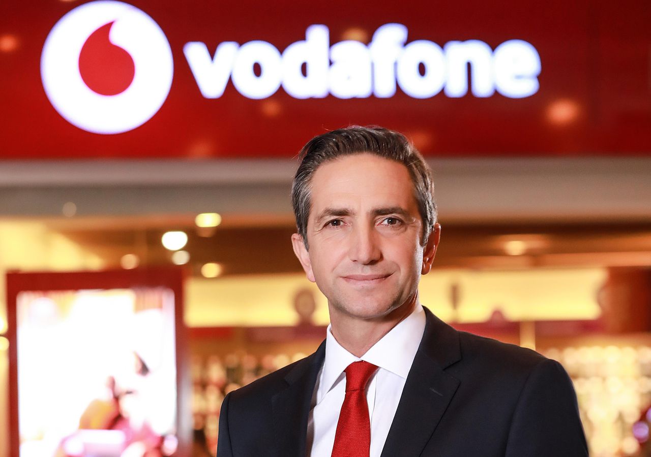 vodafone türkiye ceo engin aksoy