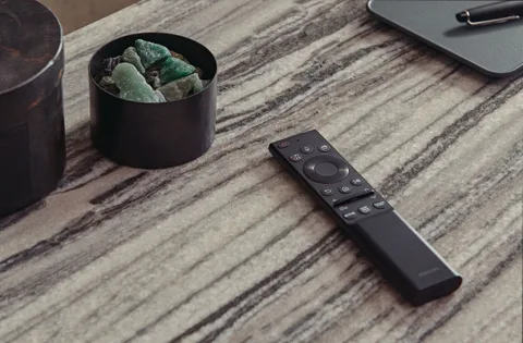 2021 Samsung TV’ler için güneş enerjili Eco Remote uzaktan kumanda