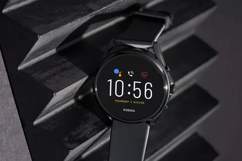 Fossil Gen 5 LTE akıllı saat LTE desteği ve Snapdragon 3100 işlemciyle geliyor