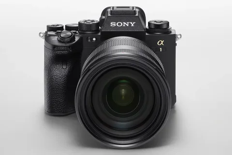 Alpha 1 Sony’nin yüksek fiyatlı ilk gelişmiş aynasız kamerası