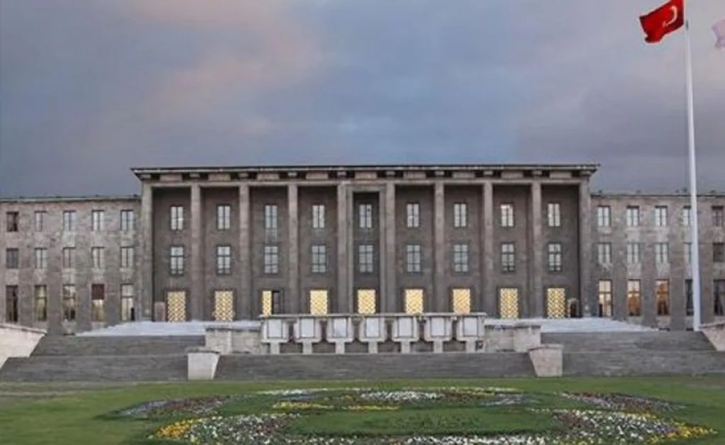 TBMM’den sosyal medya şirketlerine davet