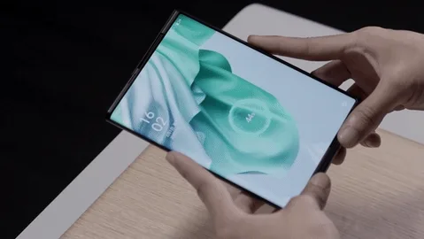 Oppo devrim yaratacak yeni kablosuz hızlı şarj teknolojisini sergiledi