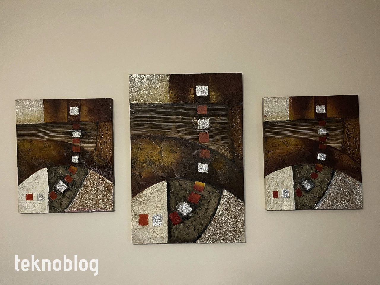 iPhone 12 Pro Max ve iPhone 11 Pro Max karşı karşıya