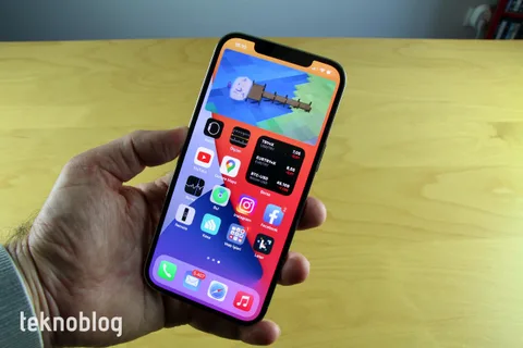 Samsung iPhone 13 Pro için ekran üretmeye başladı