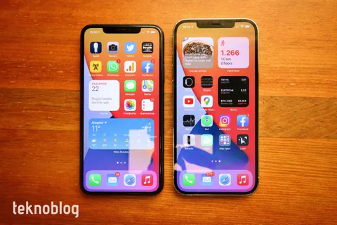 iPhone 12 Pro Max ve iPhone 11 Pro Max karşı karşıya