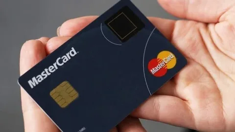 Samsung Mastercard ile parmak izi tarayıcılı kart hazırlıyor