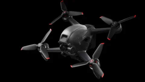 DJI FPV 4K kayıt yetenekli ve profesyonel drone pilotlarına özel