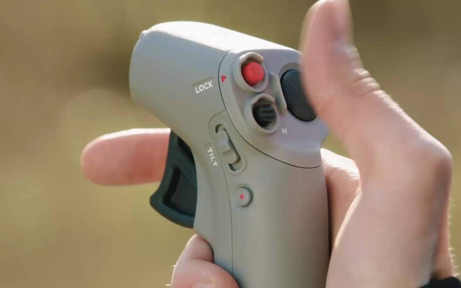 DJI FPV 4K kayıt yetenekli ve profesyonel drone pilotlarına özel