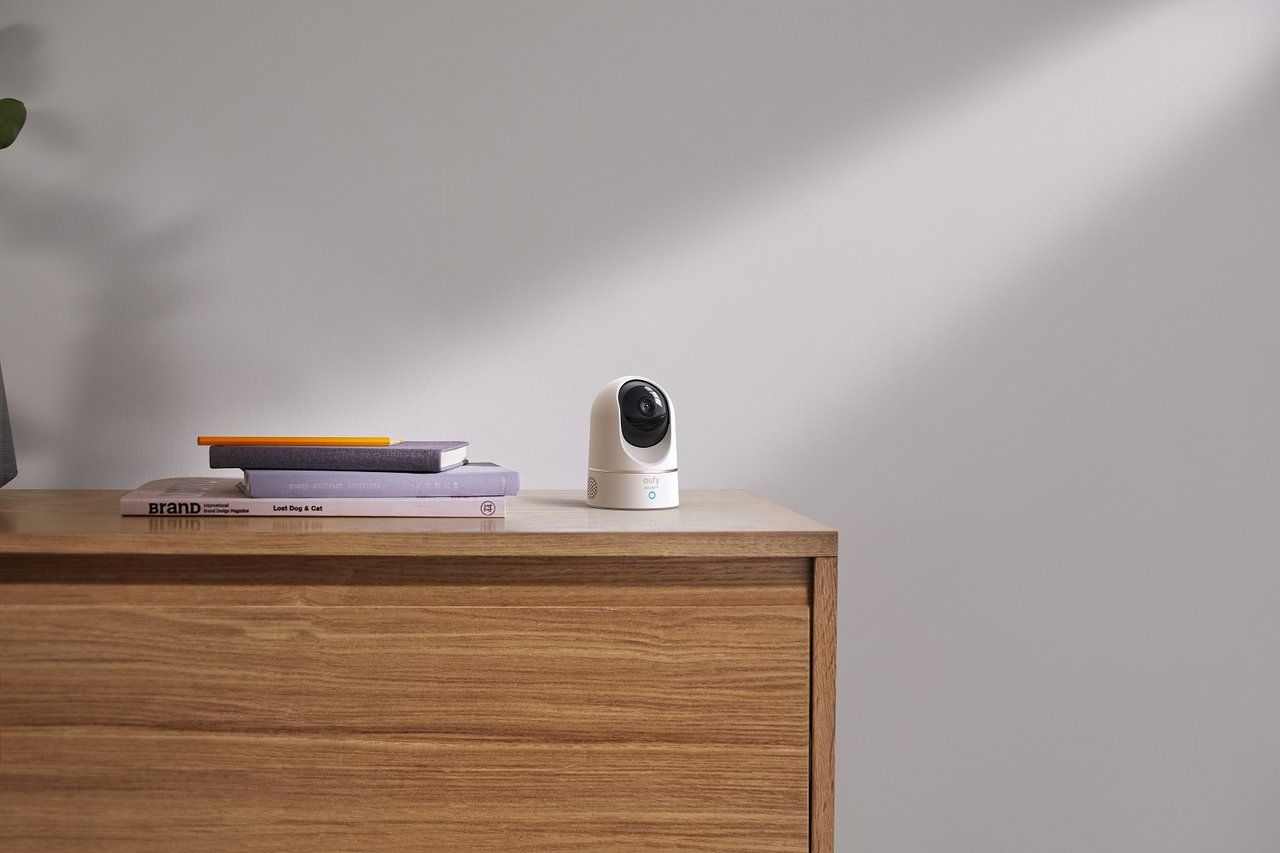 anker eufy security 2k pan tilt & indoor