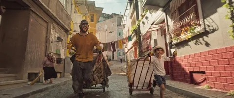 Netflix yeni Türk filmi Kağıttan Hayatlar’ın fragmanını paylaştı